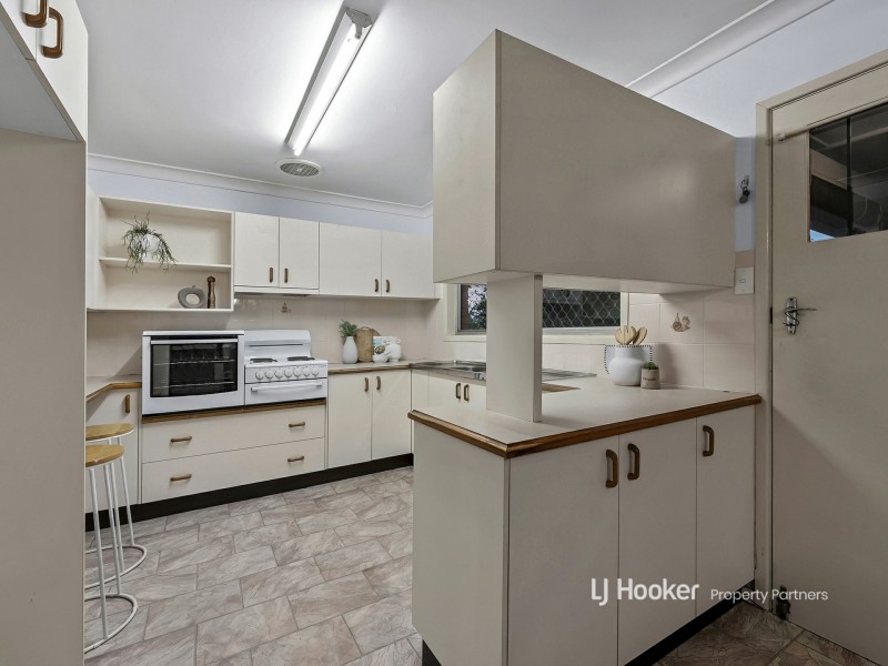 49 Chauvin Street, Robertson QLD 4109