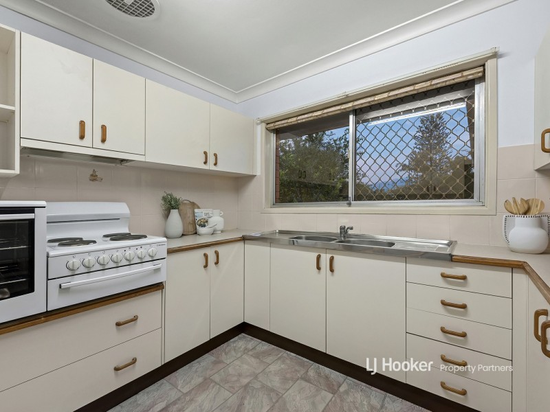 49 Chauvin Street, Robertson QLD 4109