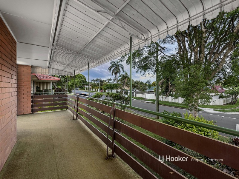 49 Chauvin Street, Robertson QLD 4109