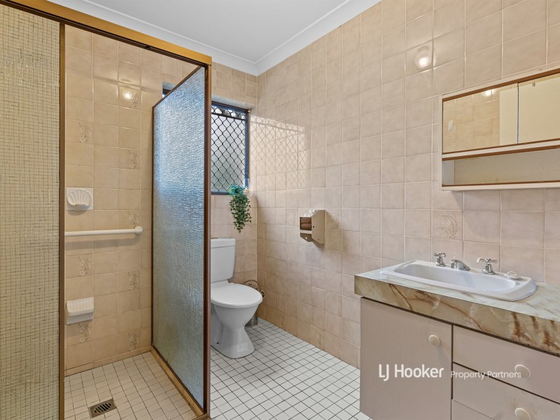 15 Oakleaf Street, Eight Mile Plains QLD 4113