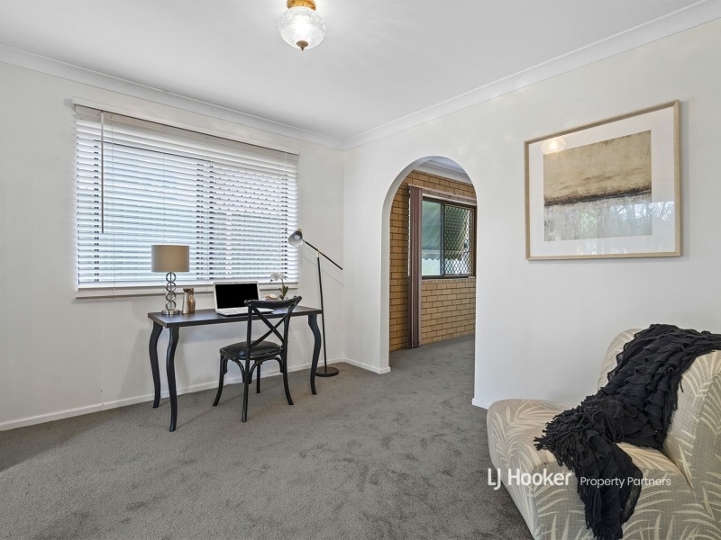 15 Oakleaf Street, Eight Mile Plains QLD 4113