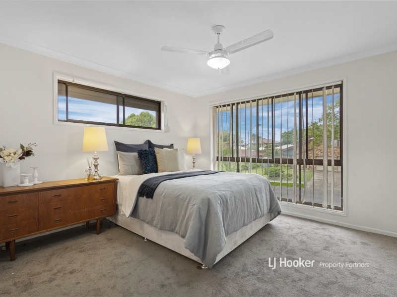 15 Oakleaf Street, Eight Mile Plains QLD 4113