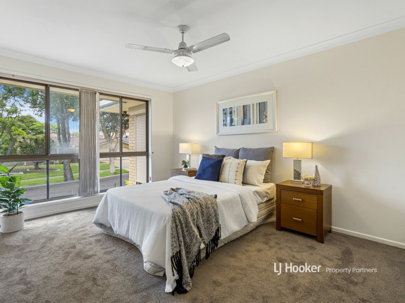 15 Oakleaf Street, Eight Mile Plains QLD 4113