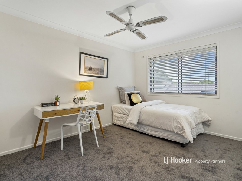 15 Oakleaf Street, Eight Mile Plains QLD 4113