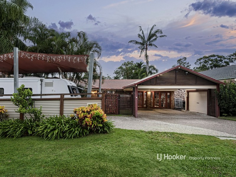 24 Clarendon Circuit, Forest Lake QLD 4078