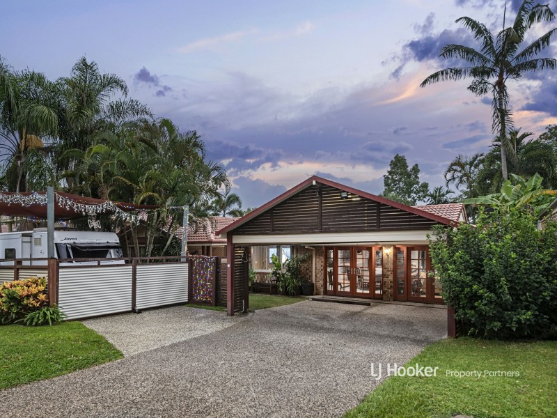 24 Clarendon Circuit, Forest Lake QLD 4078