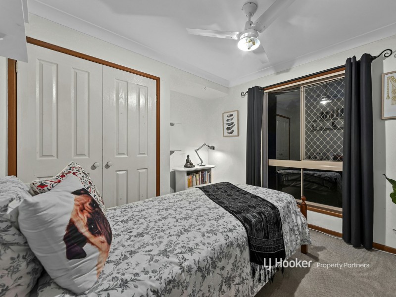 24 Clarendon Circuit, Forest Lake QLD 4078