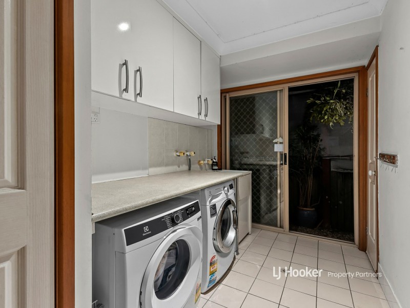 24 Clarendon Circuit, Forest Lake QLD 4078