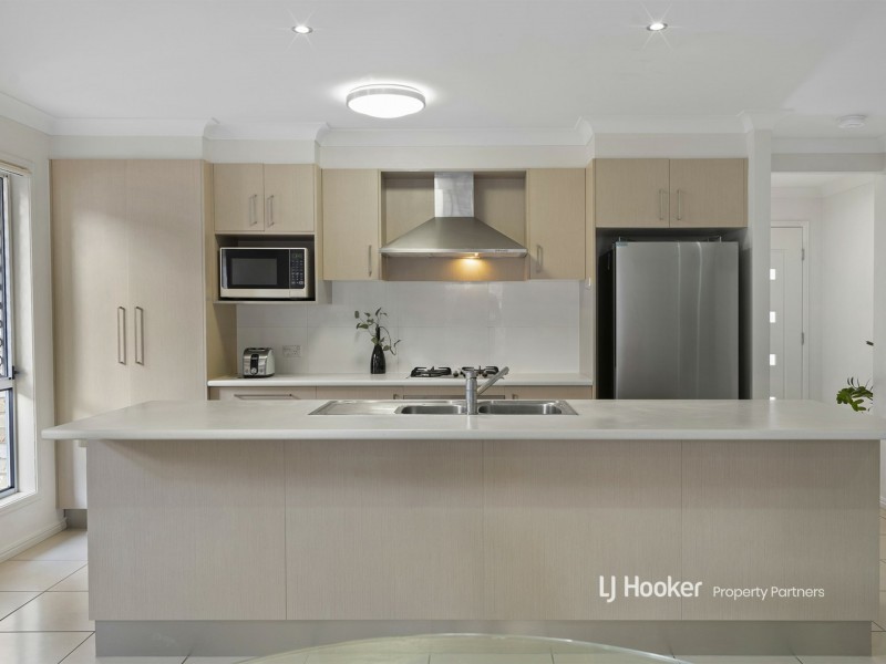 11 Emerson Close, Durack QLD 4077