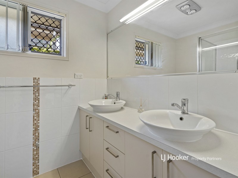 11 Emerson Close, Durack QLD 4077