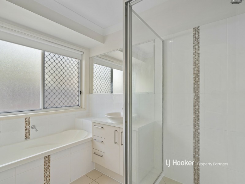 11 Emerson Close, Durack QLD 4077