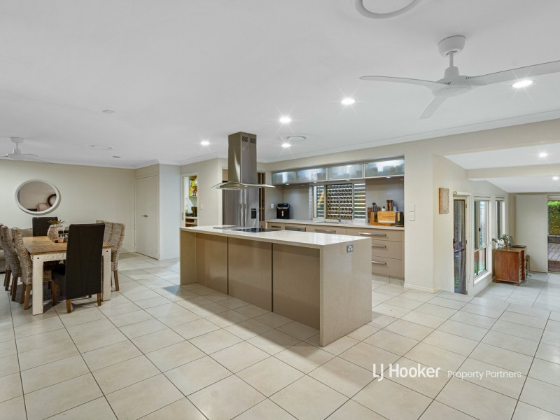127 Sheehan Avenue, Hope Island QLD 4212