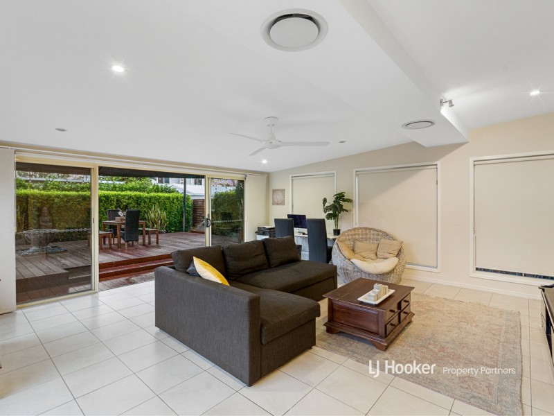 127 Sheehan Avenue, Hope Island QLD 4212
