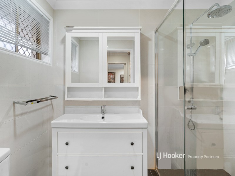 127 Sheehan Avenue, Hope Island QLD 4212