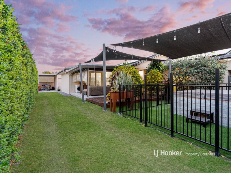 127 Sheehan Avenue, Hope Island QLD 4212