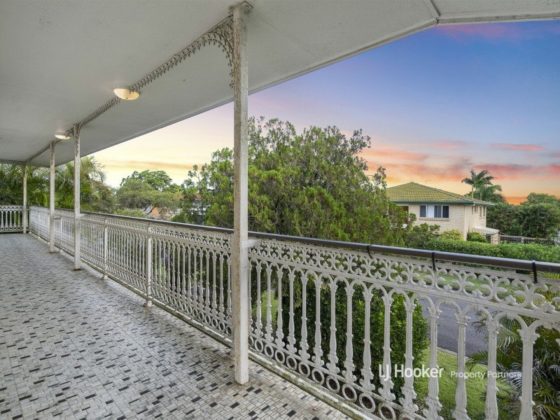 2 Craigview Street, Macgregor QLD 4109