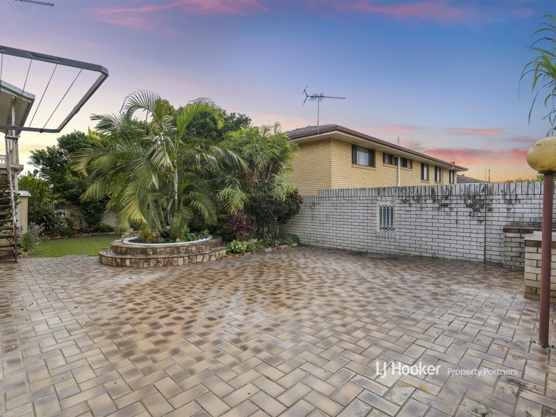 2 Craigview Street, Macgregor QLD 4109