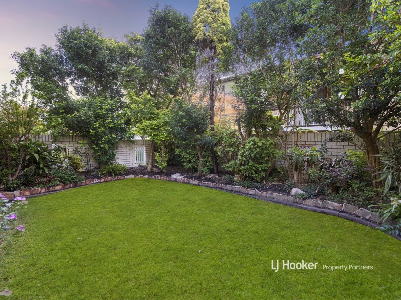 2 Craigview Street, Macgregor QLD 4109