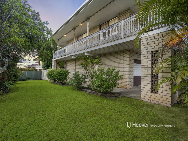 2 Craigview Street, Macgregor QLD 4109