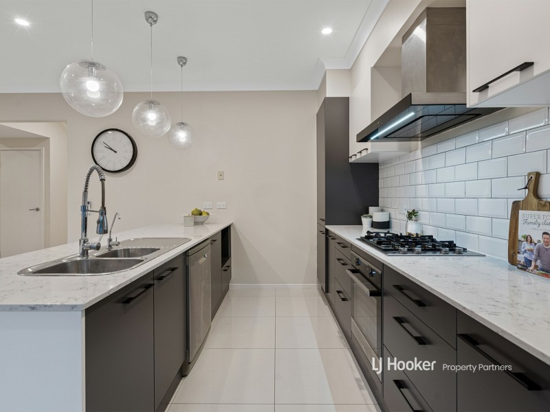 6 Aldea Place, Stretton QLD 4116