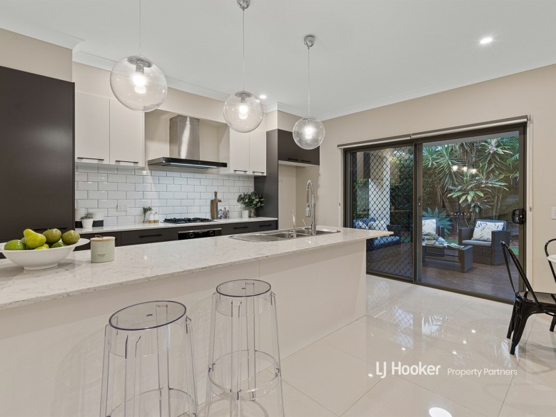 6 Aldea Place, Stretton QLD 4116