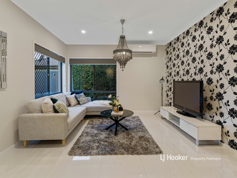 6 Aldea Place, Stretton QLD 4116