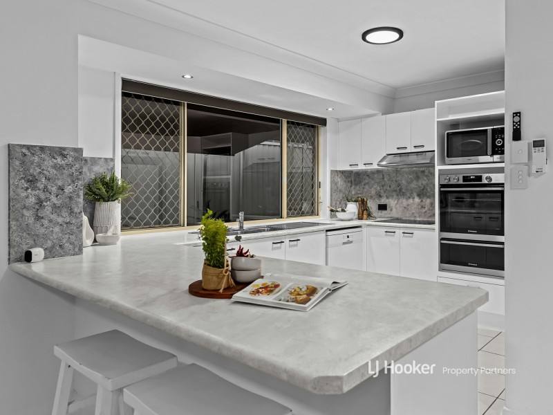 3 Elderslie Place, Forest Lake QLD 4078