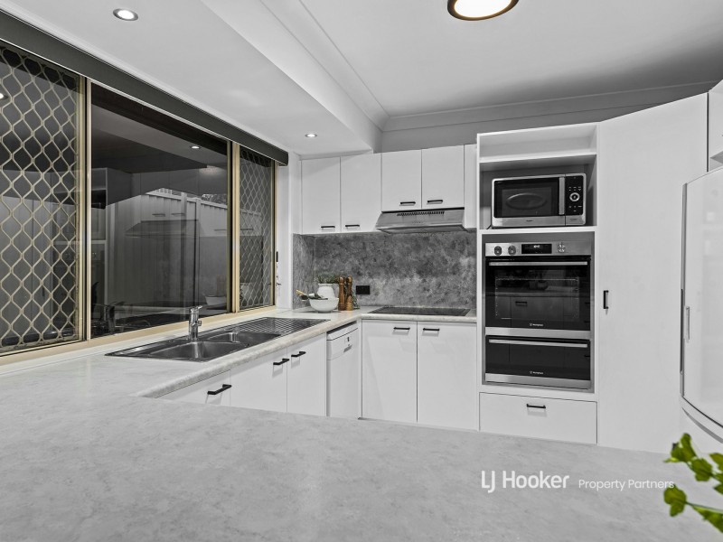 3 Elderslie Place, Forest Lake QLD 4078