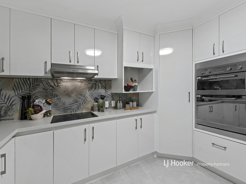 12 McKinley Court, Stretton QLD 4116