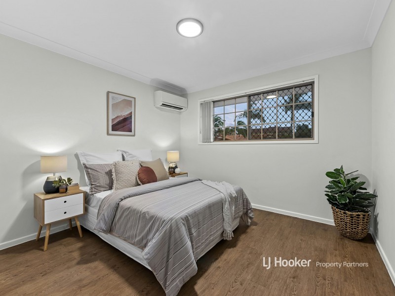 12 McKinley Court, Stretton QLD 4116