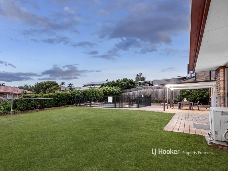 12 McKinley Court, Stretton QLD 4116