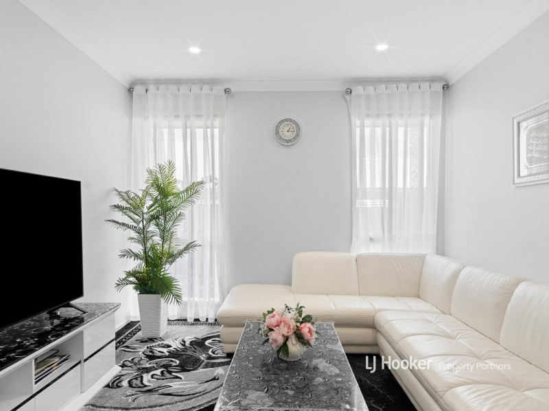 22 Maranoa Street, Logan Reserve QLD 4133