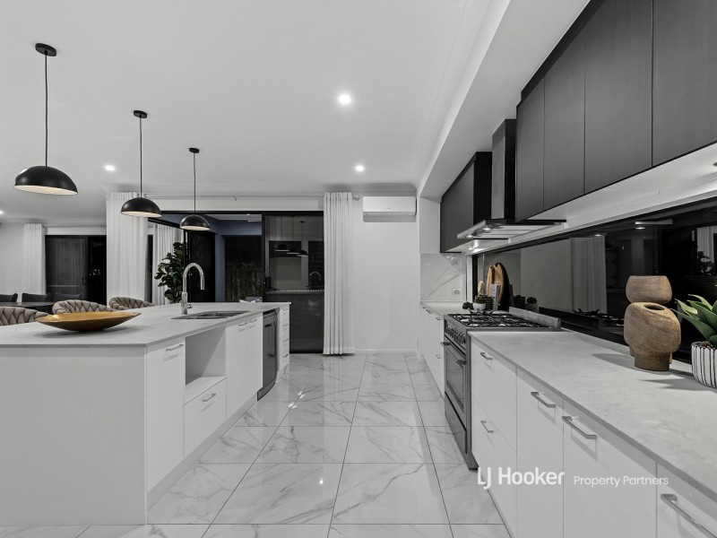13 Grand Street, Rochedale QLD 4123