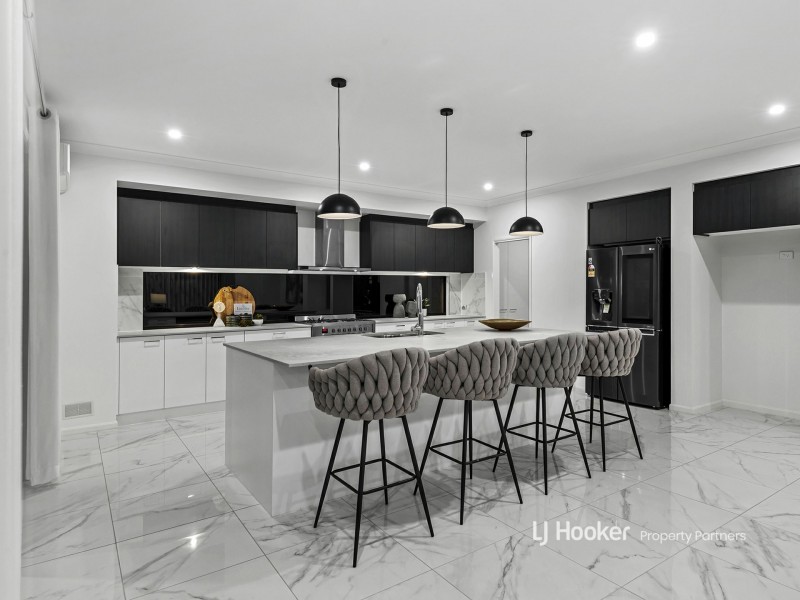 13 Grand Street, Rochedale QLD 4123