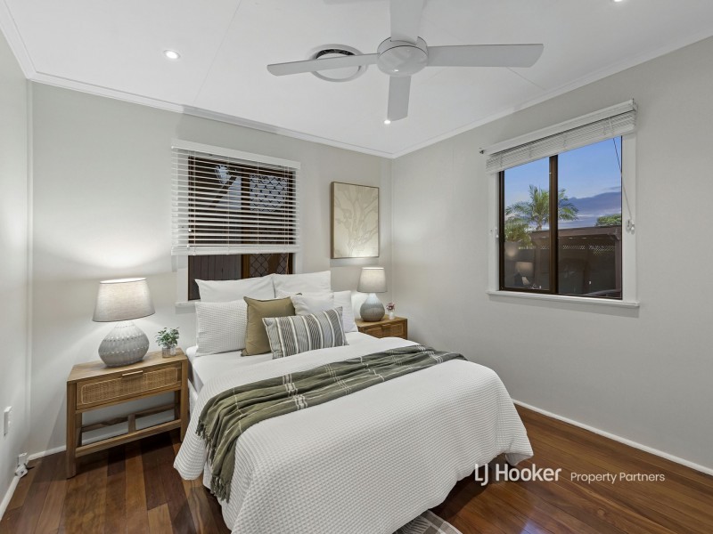 26 Pareena Crescent, Mansfield QLD 4122