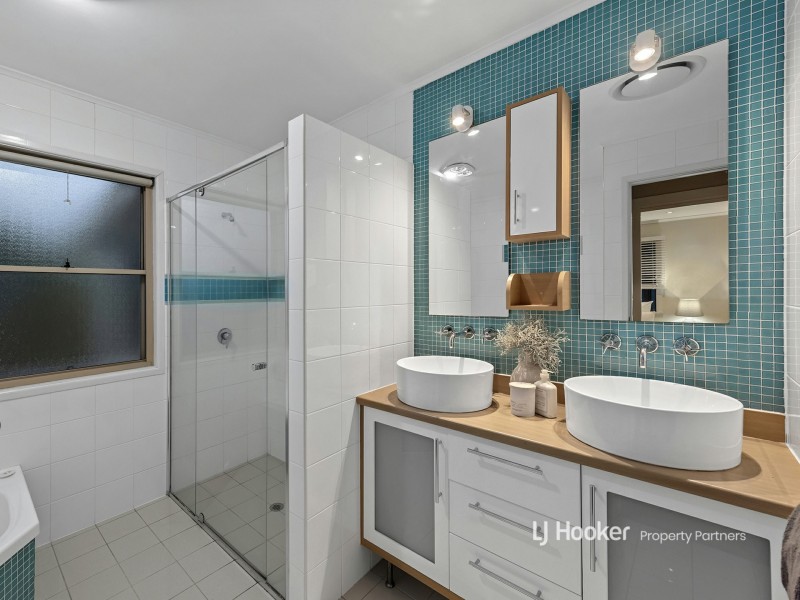 26 Pareena Crescent, Mansfield QLD 4122