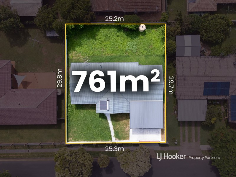 54 Chauvin Street, Robertson QLD 4109
