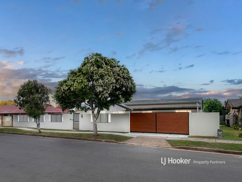 54 Chauvin Street, Robertson QLD 4109