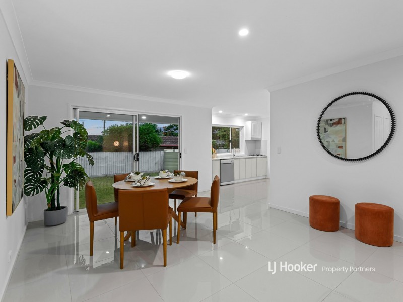 54 Chauvin Street, Robertson QLD 4109