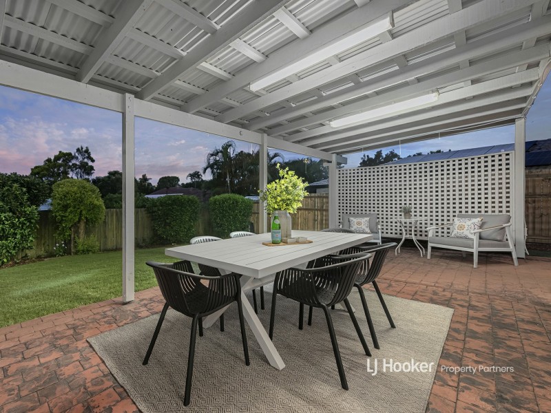 9 Conrad Place, Wishart QLD 4122