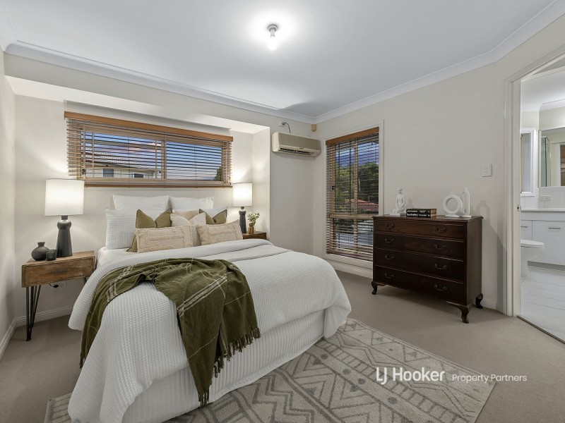 9 Conrad Place, Wishart QLD 4122