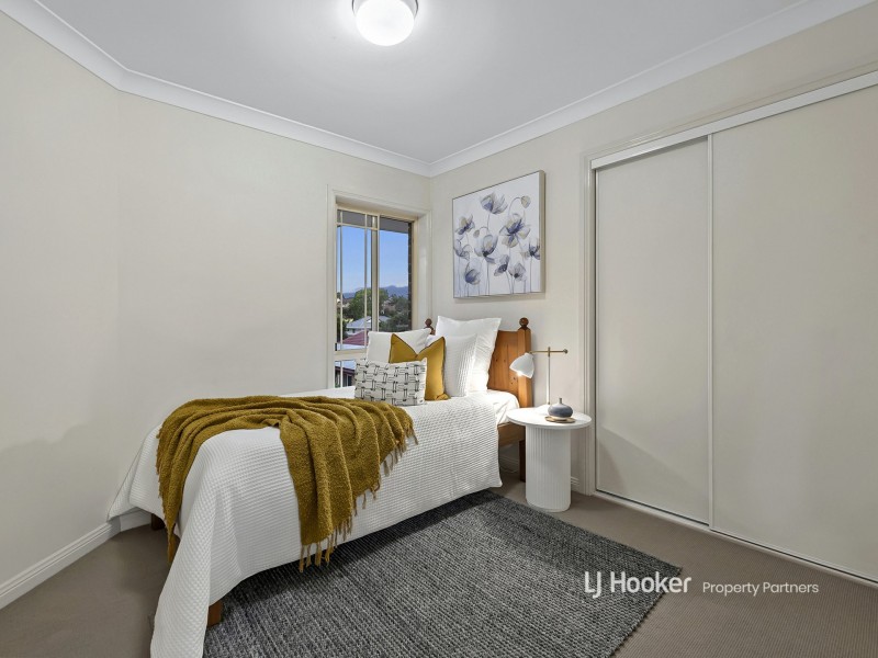 9 Conrad Place, Wishart QLD 4122