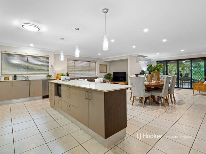 24 Fatima Place, Calamvale QLD 4116