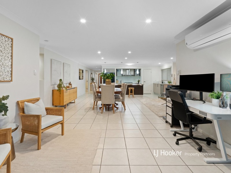 24 Fatima Place, Calamvale QLD 4116