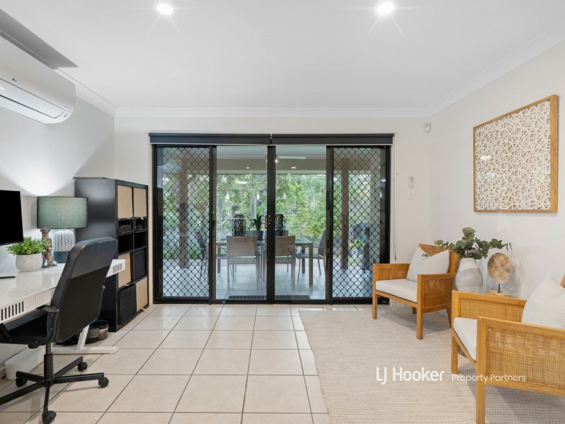 24 Fatima Place, Calamvale QLD 4116