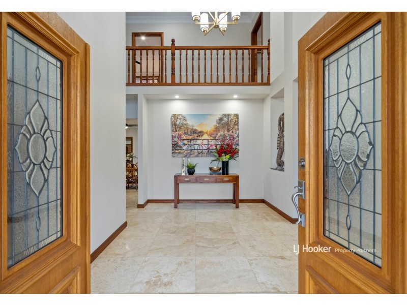 12 Totten Close, Eight Mile Plains QLD 4113