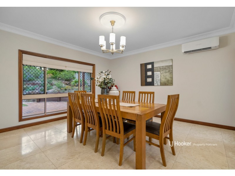 12 Totten Close, Eight Mile Plains QLD 4113