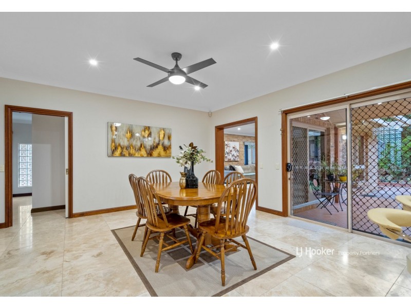 12 Totten Close, Eight Mile Plains QLD 4113