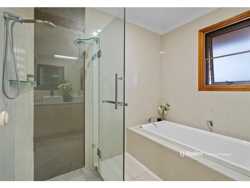 12 Totten Close, Eight Mile Plains QLD 4113