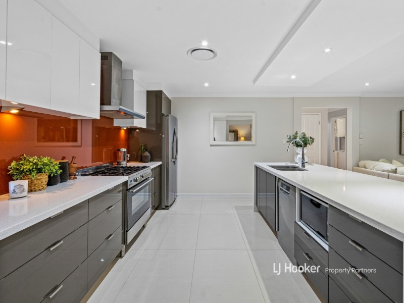 12 Raincliffe Place, Calamvale QLD 4116